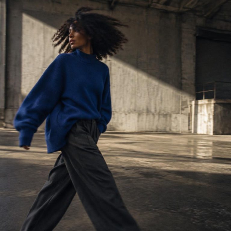hero-editorial-model-motion