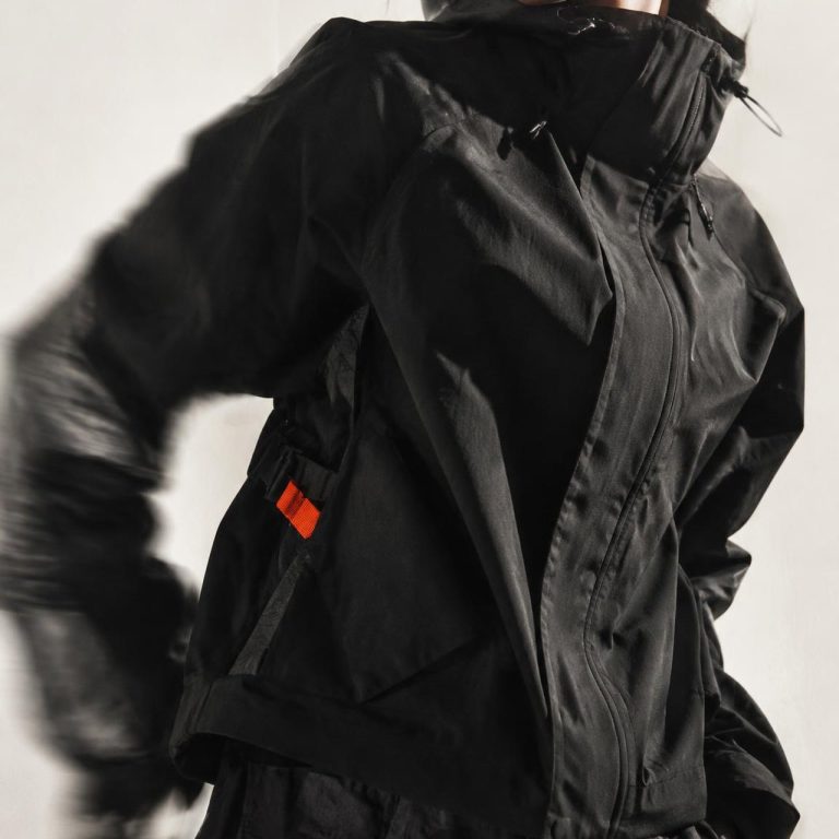 hero-editorial-technical-jacket